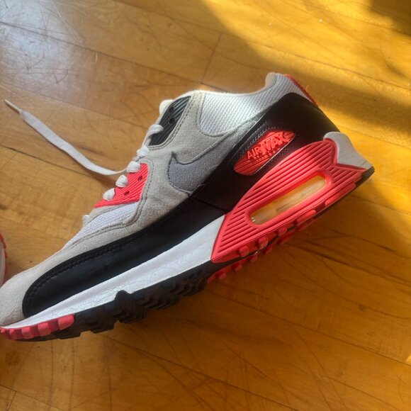 The Nike Air Max 9 Infrared (2010) - Picture 5 of 11